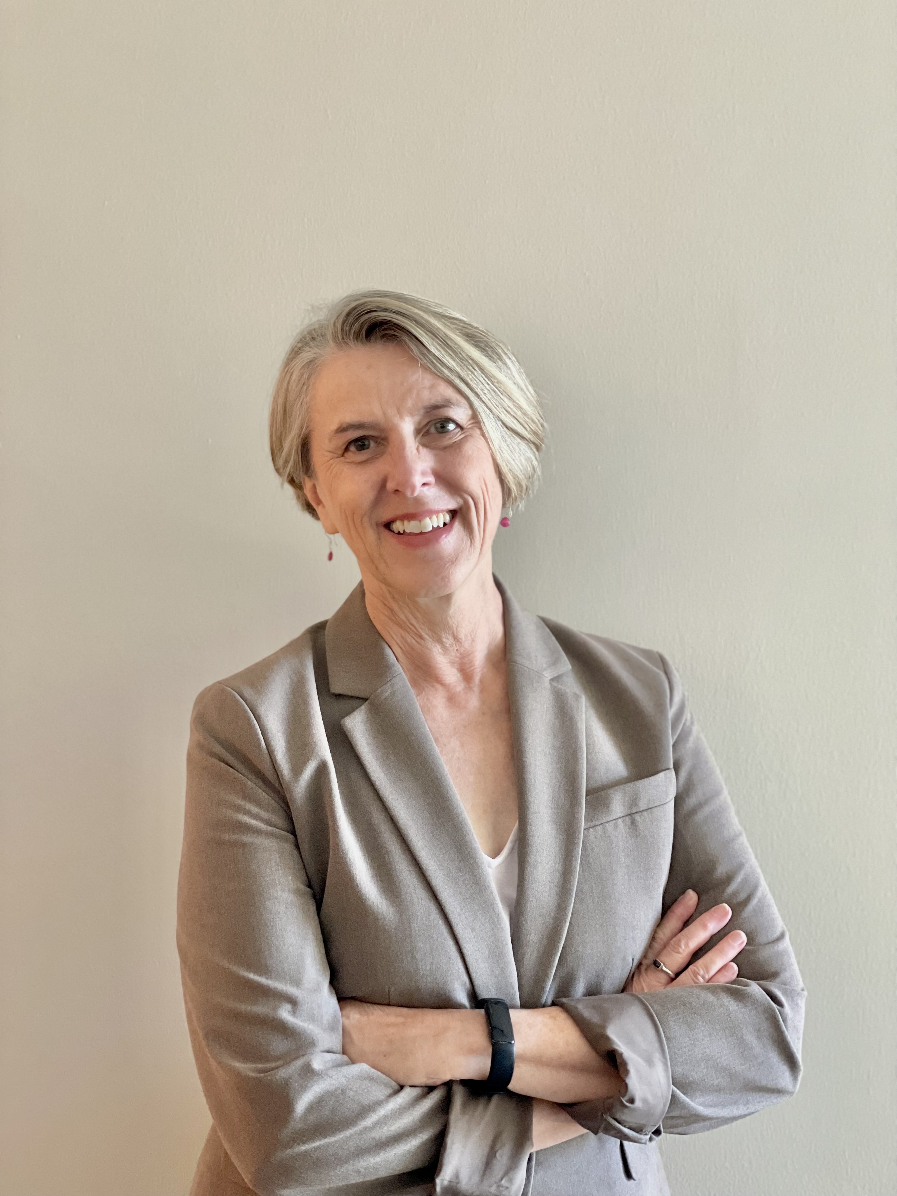 Myrna Johnson headshot.jpg